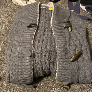 Cabela’s heavy sweater